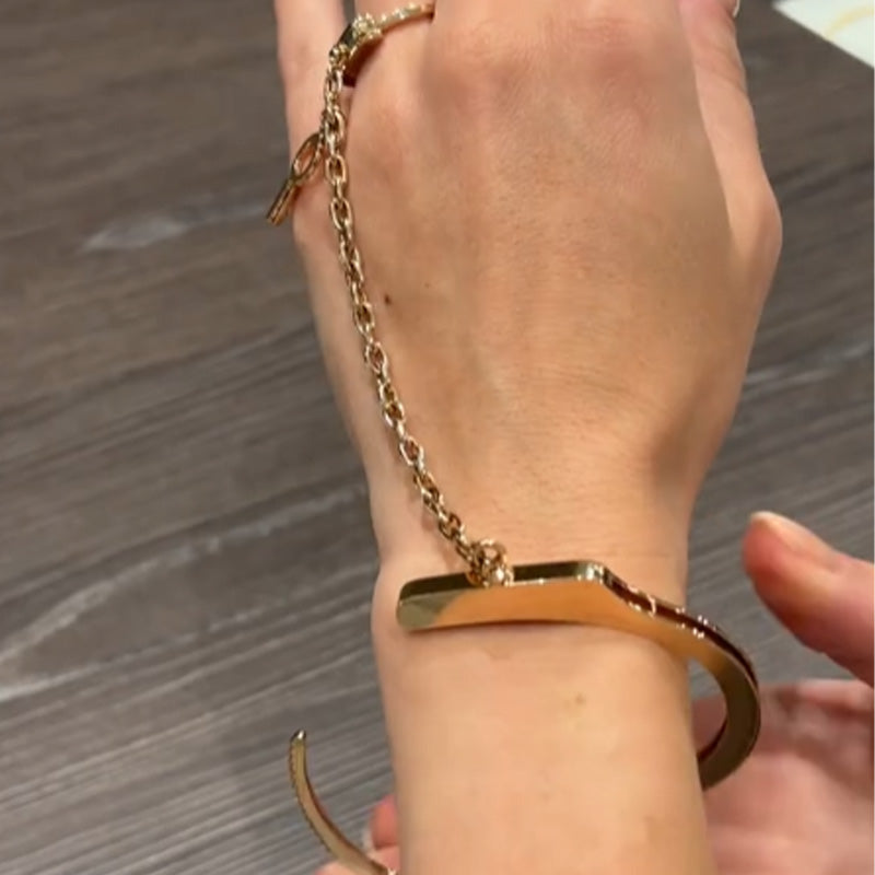 Locking Bracelet